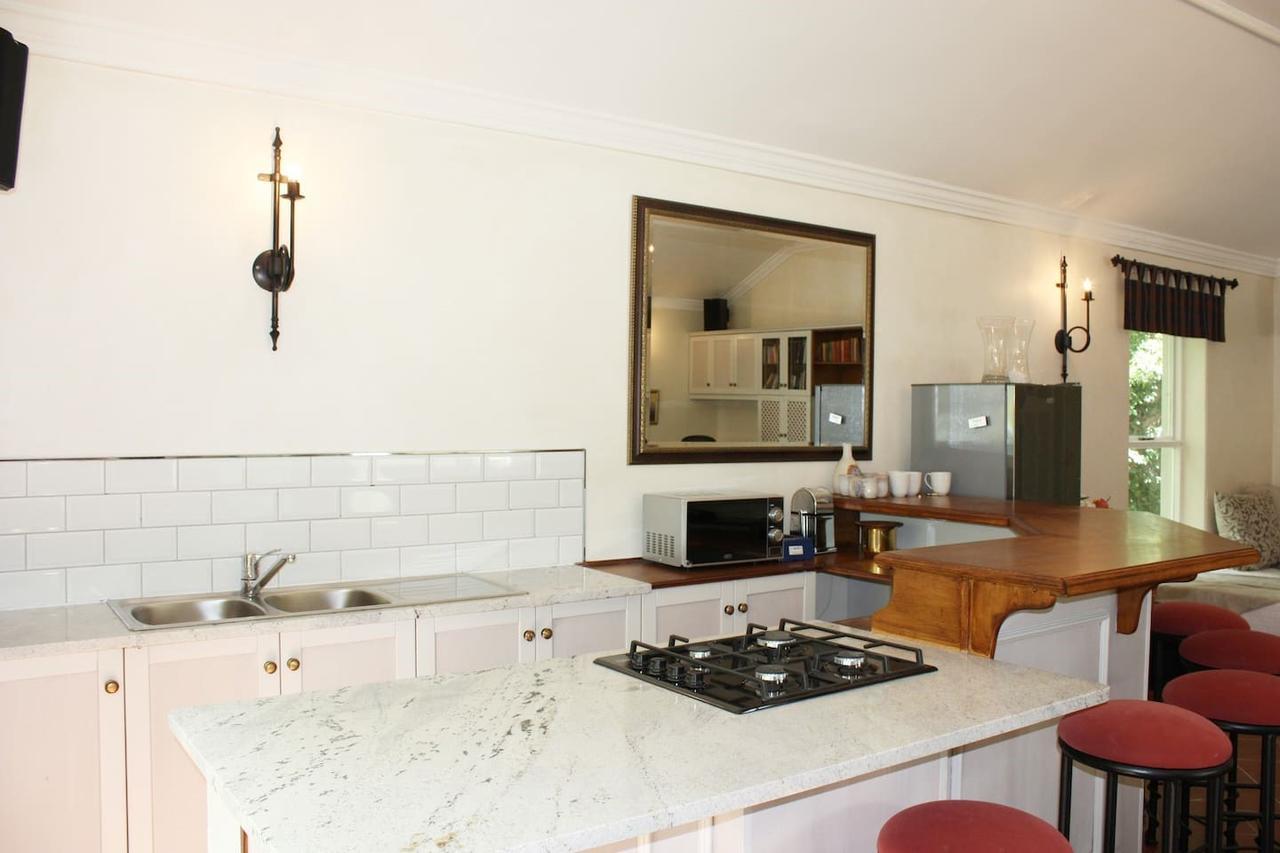 Bed and Breakfast Camelot In Constantia Ciudad del Cabo Exterior foto