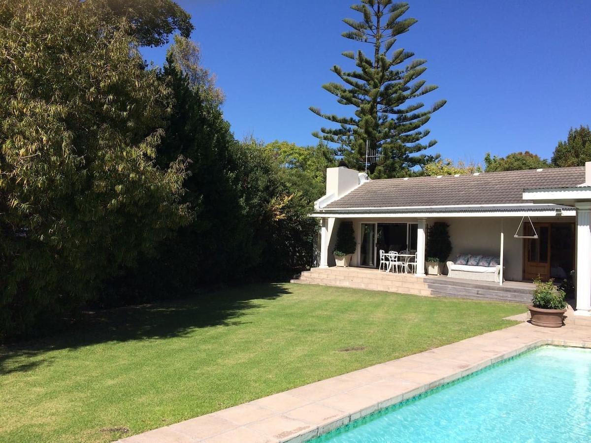 Bed and Breakfast Camelot In Constantia Ciudad del Cabo Exterior foto